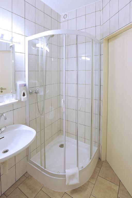 Best Deal Airporthotel וייץ חדר תמונה
