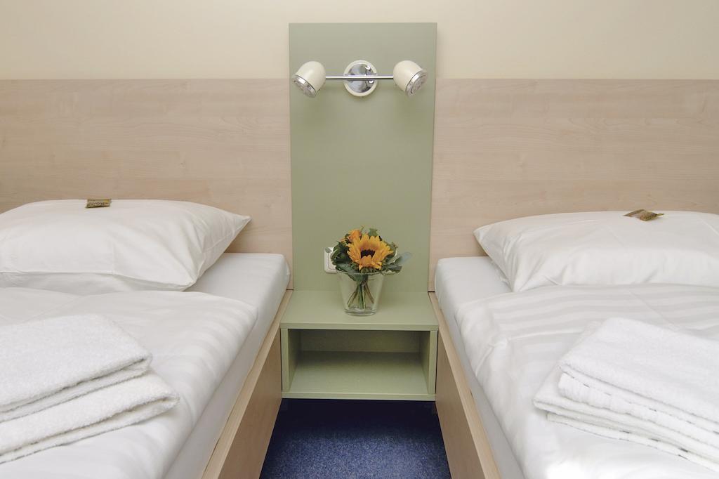 Best Deal Airporthotel וייץ חדר תמונה