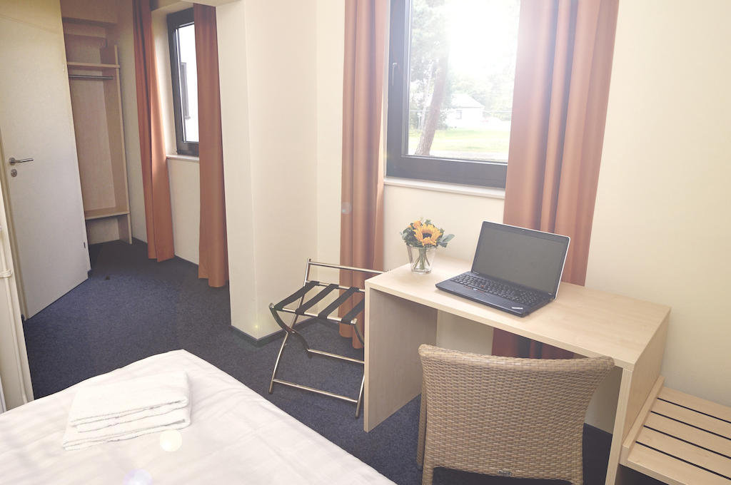 Best Deal Airporthotel וייץ חדר תמונה